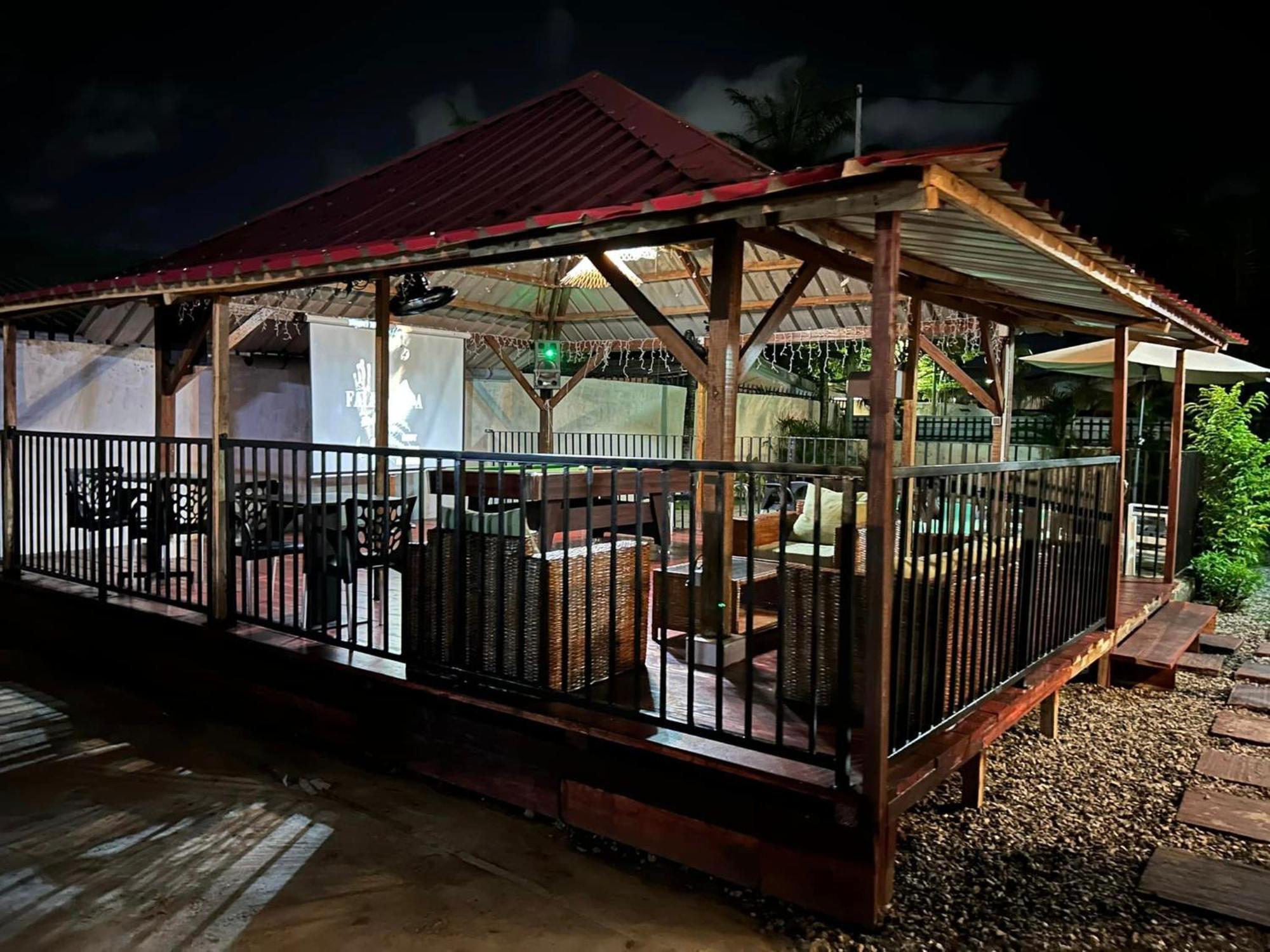 Residence Le Tali Libreville Bagian luar foto